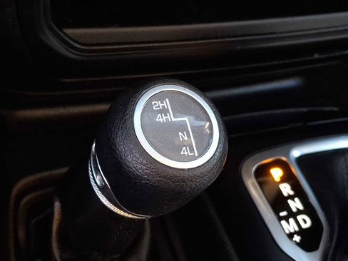 Used 2018 Jeep Wrangler Unlimited Sport S image 19