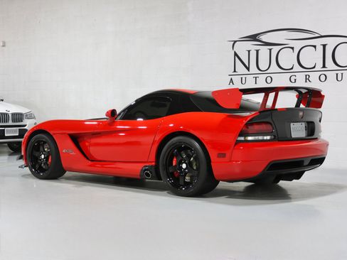Used 2008 Dodge Viper SRT-10 w/ Competition Group image 27