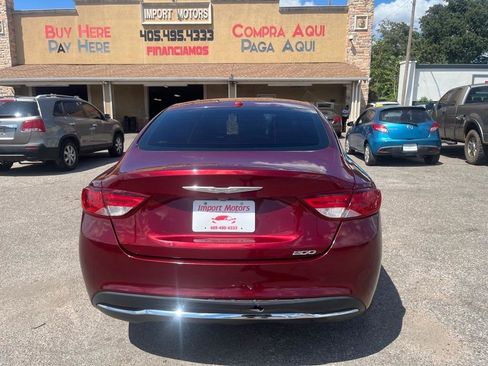 Used 2016 Chrysler 200 Limited w/ Convenience Group FWD image 8