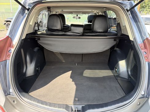 Used 2014 Toyota RAV4 XLE AWD/4WD image 4