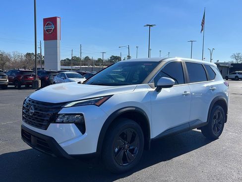 New 2026 Nissan Rogue SV w/ Cold Weather Package image 1