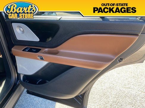 Used 2020 Lincoln Aviator Reserve w/ Equipment Group 202A AWD/4WD image 11