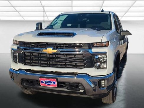 Used 2025 Chevrolet Silverado 2500 LT w/ Convenience Package image 23