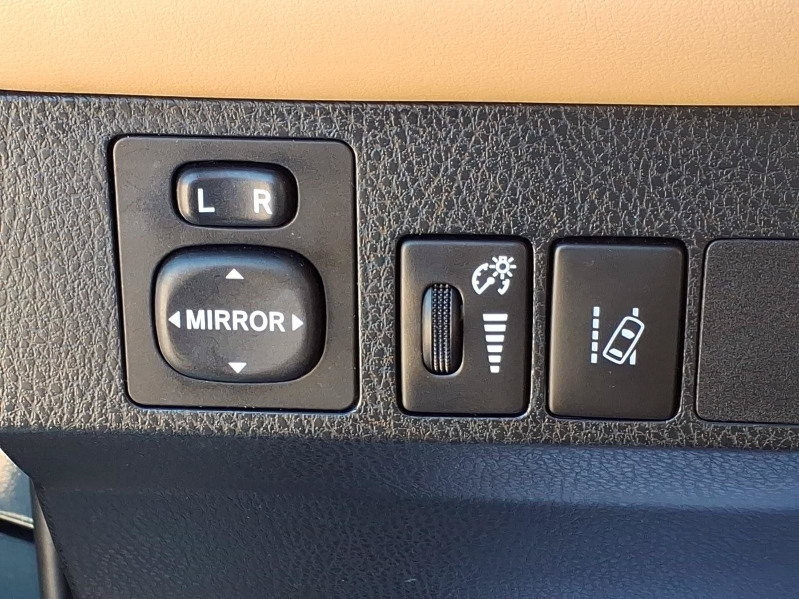 Used 2017 Toyota RAV4 Limited w/ All Weather Liner Package AWD/4WD image 18