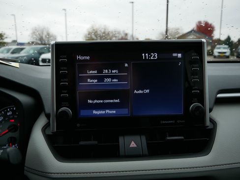 Used 2022 Toyota RAV4 XLE w/ Convenience Package image 22