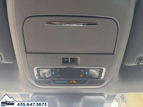 Used 2023 Ford F150 Lariat w/ Trailer Tow Package AWD/4WD image 15