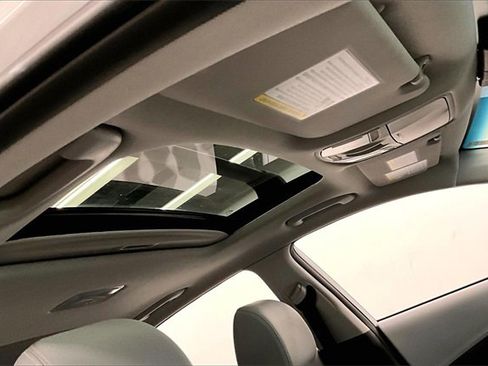 Used 2021 Hyundai Kona Limited image 18