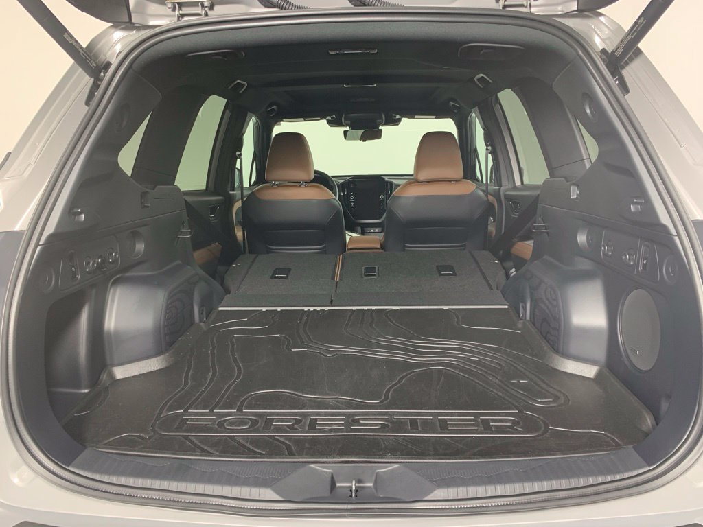 Used 2026 Subaru Forester Touring AWD/4WD image 13
