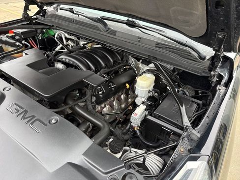 Used 2015 GMC Yukon XL SLE w/ Convenience Package image 29