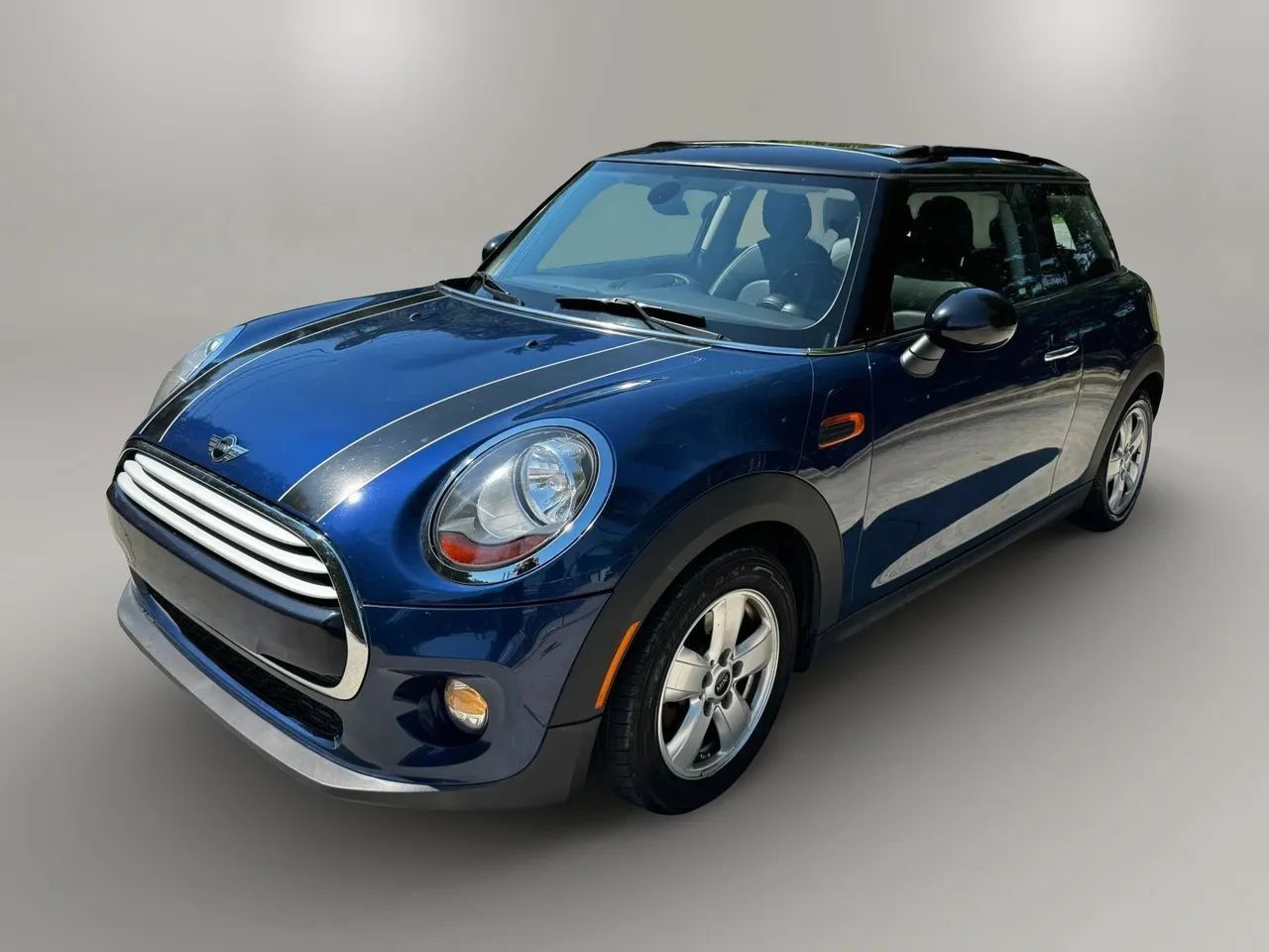 Used 2015 MINI Cooper 2-Door Hardtop FWD image 6