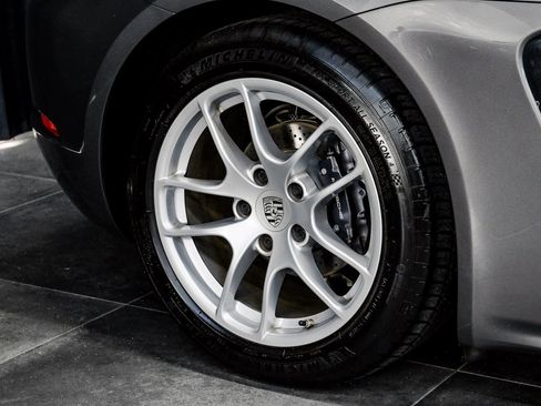 Used 2022 Porsche 718 Cayman image 56