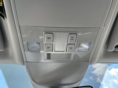 New 2025 Volkswagen Taos S image 33