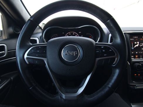 Used 2018 Jeep Grand Cherokee Limited AWD/4WD image 21