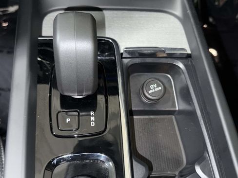 Used 2025 Volvo XC60 T8 Plus AWD/4WD image 24