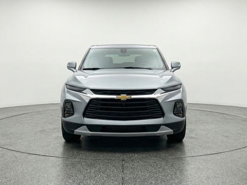 Used 2025 Chevrolet Blazer LT image 2