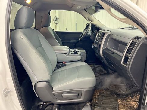 Used 2018 RAM 1500 Express image 20