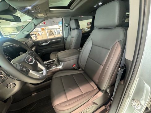 New 2026 GMC Sierra 1500 SLT w/ SLT Premium Package image 15