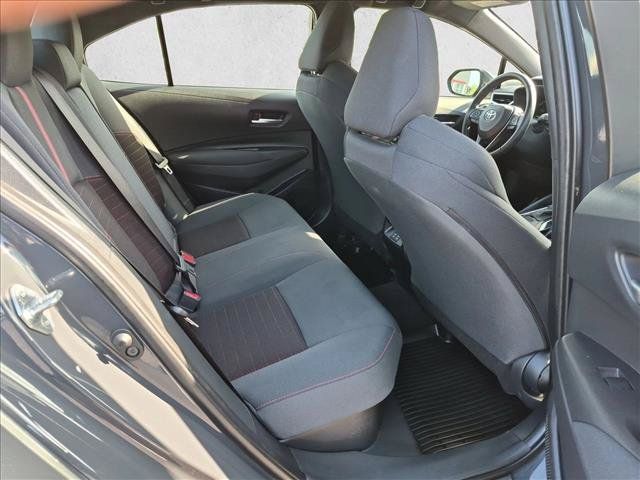 Certified 2026 Toyota Corolla SE w/ SE Premium Package FWD image 19