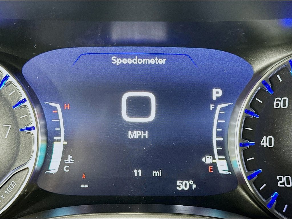 New 2026 Chrysler Pacifica Select AWD/4WD image 11