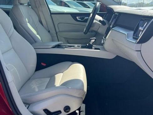 Used 2019 Volvo S60 T5 Momentum FWD image 35