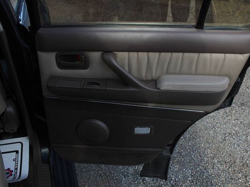 Used 1996 Toyota Land Cruiser AWD/4WD image 19
