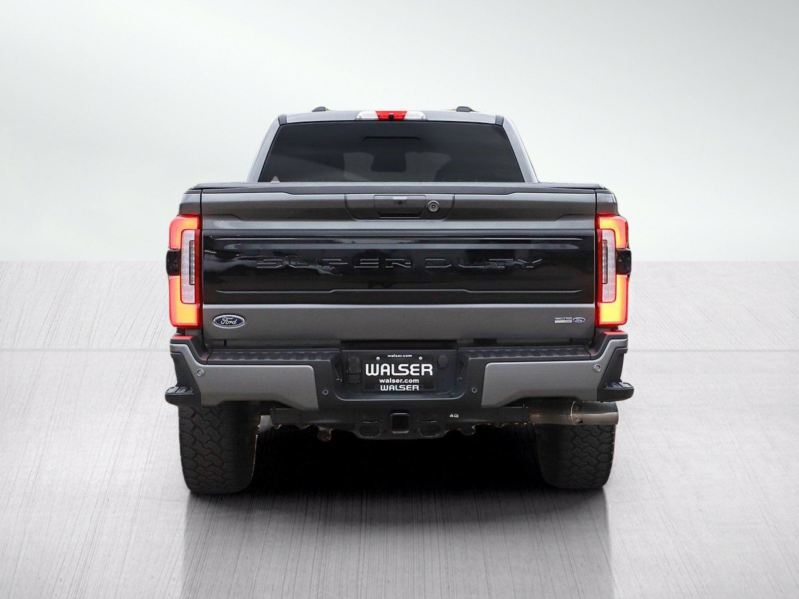 Used 2026 Ford F250 Platinum AWD/4WD image 4