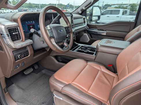 Certified 2025 Ford F250 King Ranch w/ Chrome Package AWD/4WD image 23