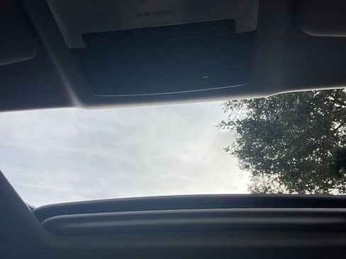 Used 2024 Nissan Altima 2.5 SR w/ SR Premium Package image 17