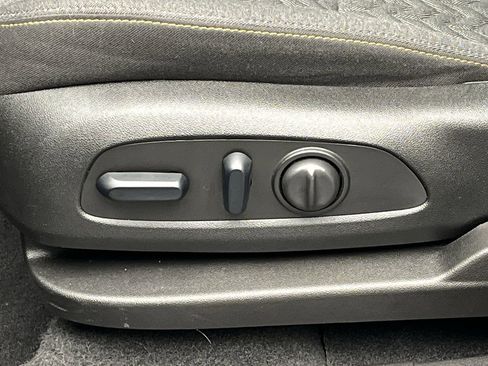 Certified 2024 Chevrolet Equinox LT image 10