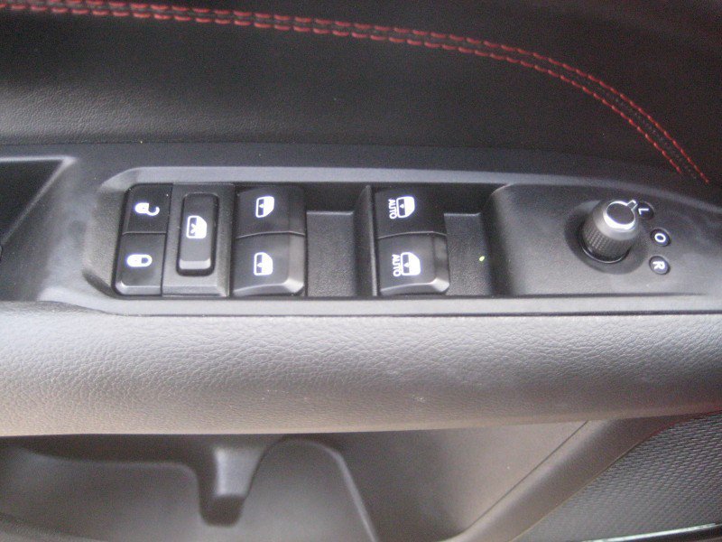Used 2023 Jeep Compass Trailhawk w/ Trailhawk Elite Group AWD/4WD image 17