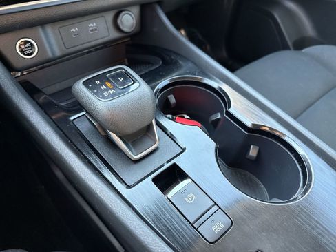 Used 2023 Nissan Rogue S image 20