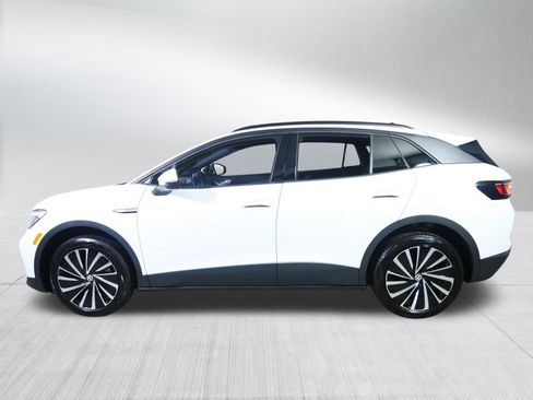 Used 2024 Volkswagen ID.4 Pro image 4