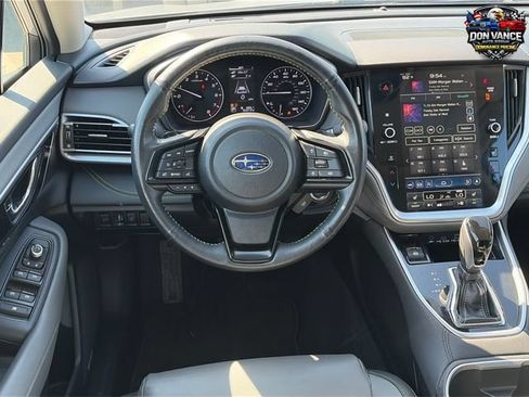 Used 2025 Subaru Outback Onyx Edition AWD/4WD image 13