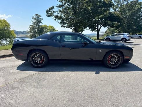 Used 2023 Dodge Challenger SRT Hellcat w/ Driver Convenience Group RWD image 8
