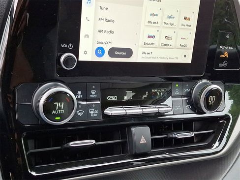 Used 2023 Toyota Highlander LE image 18