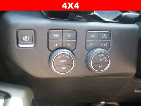 Used 2025 Chevrolet Silverado 2500 ZR2 w/ Technology Package AWD/4WD image 31