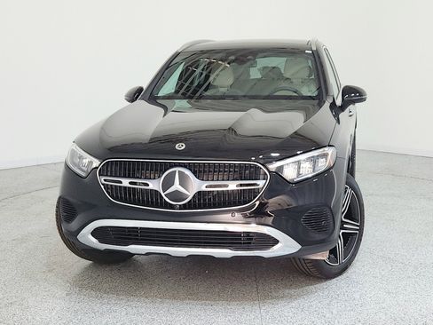New 2026 Mercedes-Benz GLC 300 GLC 300 image 2