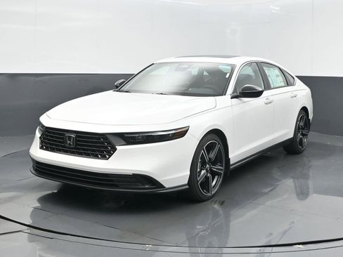 New 2025 Honda Accord Sport image 7