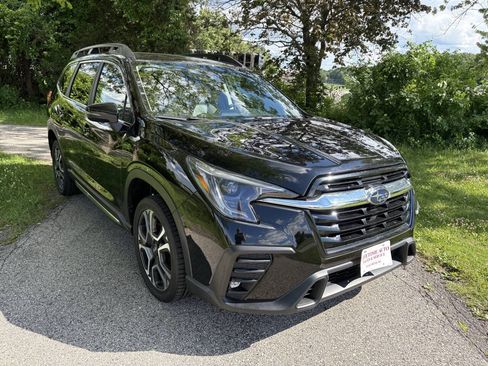 Used 2023 Subaru Ascent Limited AWD/4WD image 7