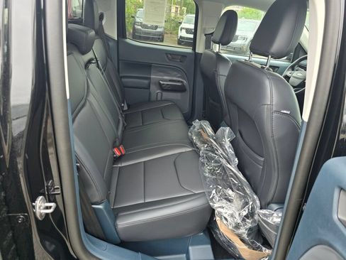 New 2026 Ford Maverick Lariat w/ Black Appearance Package AWD/4WD image 12