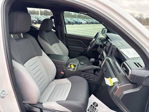 Used 2024 Toyota Tacoma TRD Sport image 24