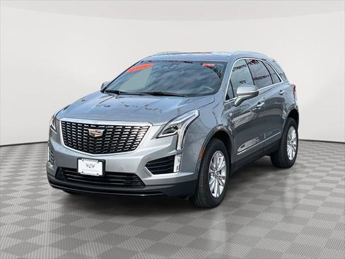 Used 2023 Cadillac XT5 Luxury image 3
