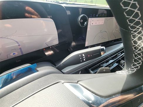 New 2026 Chevrolet Traverse LT w/ Enhanced Driving Package image 20