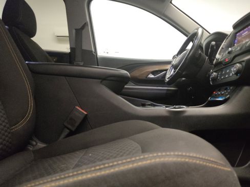 Used 2020 GMC Terrain SLE FWD image 21