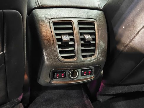 Used 2016 Ford Taurus Limited w/ Equipment Group 301A AWD/4WD image 34