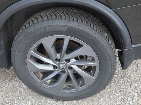 Used 2016 Nissan Rogue SL w/ SL Premium Package AWD/4WD image 12