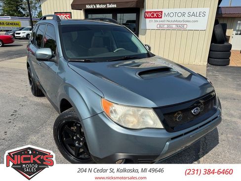 Used 2010 Subaru Forester 2.5XT Limited image 1