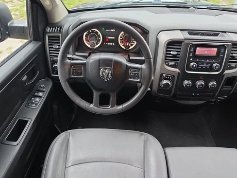 Used 2018 RAM 1500 Express RWD image 8