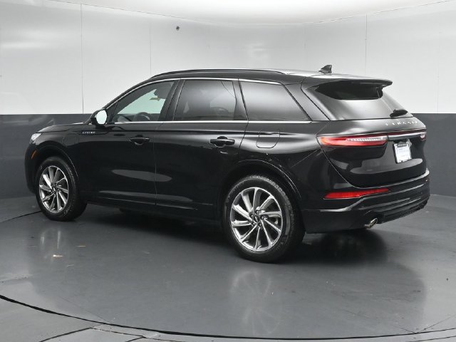 Certified 2025 Lincoln Corsair Grand Touring AWD/4WD image 5