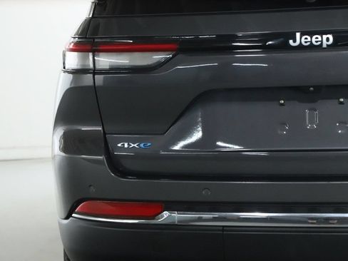 Used 2024 Jeep Grand Cherokee Limited 4xe AWD/4WD image 43